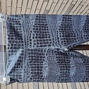 ZYIA Crocodile Look Leggings Sz 12 Excellent condition